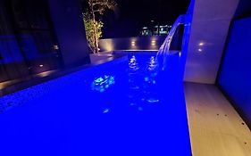 Overlooking Staycation At Sandari Batulao